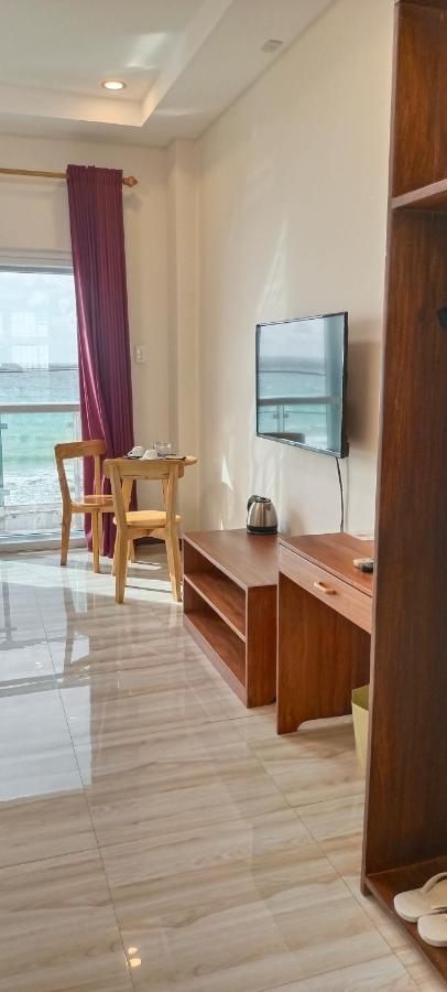 Hotel Eight Fifty Jagna Bagian luar foto